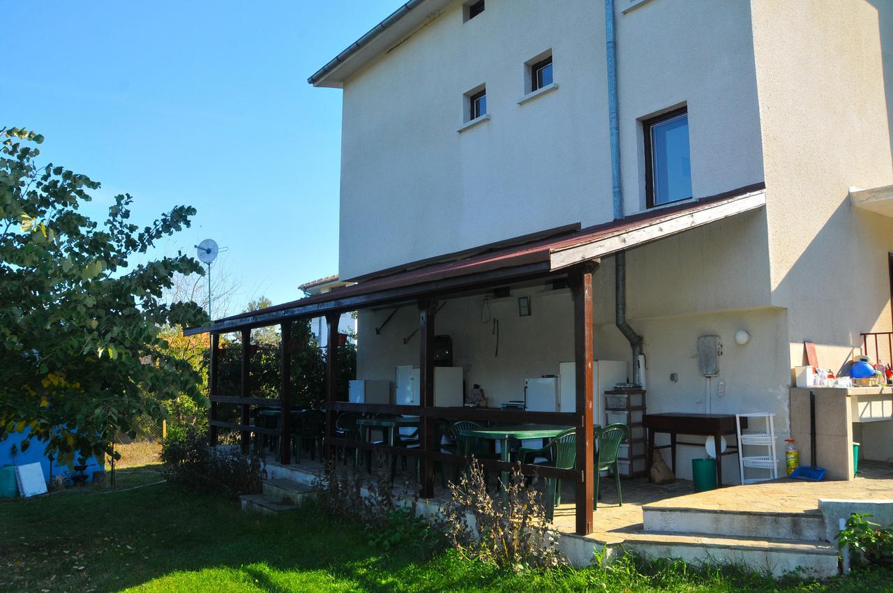 Villa Velika - Slavi Buitenkant foto
